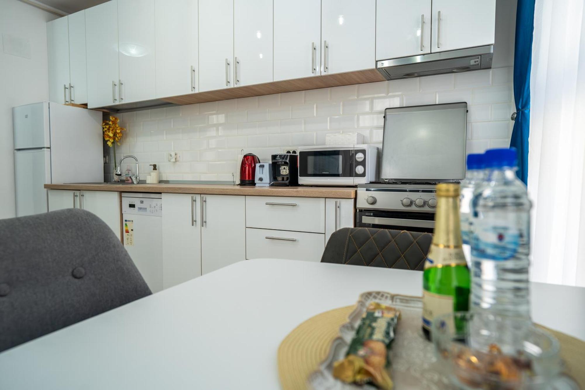Modern & Comfortable Apartament Cismigiu Park - Pop3 Бухарест Экстерьер фото